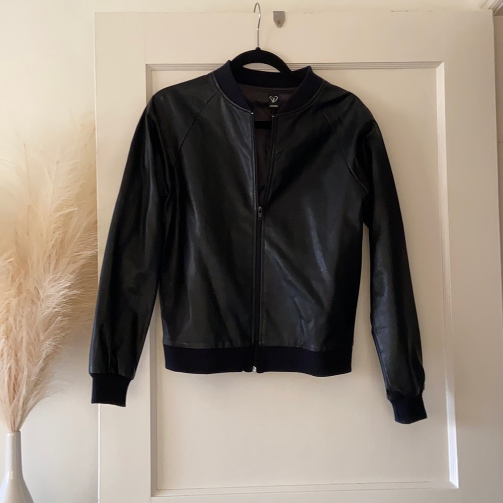 WINDSOR black leather jacket